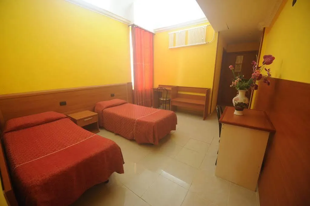 Hotel Lella Rome 2*,  Italie
