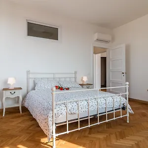https://padova-tower-13th-floor.hotelinveneto.com